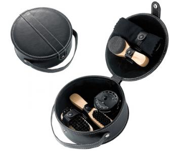 Round Travel Shoe Shine Set